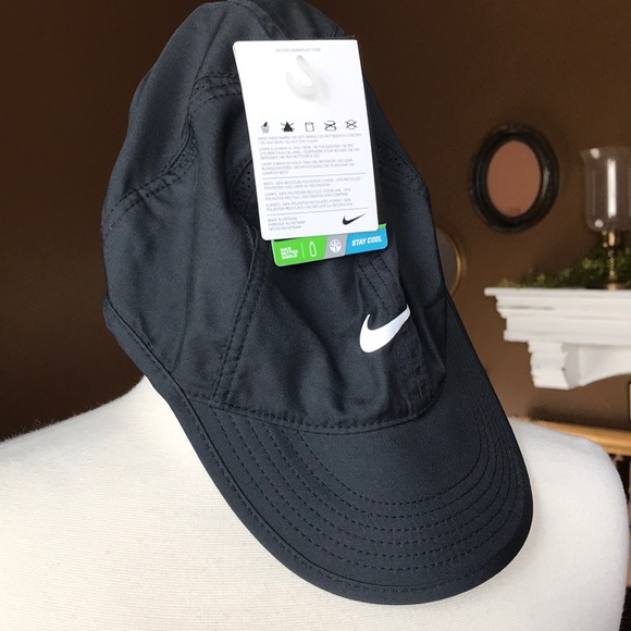 nike dri fit tennis hat